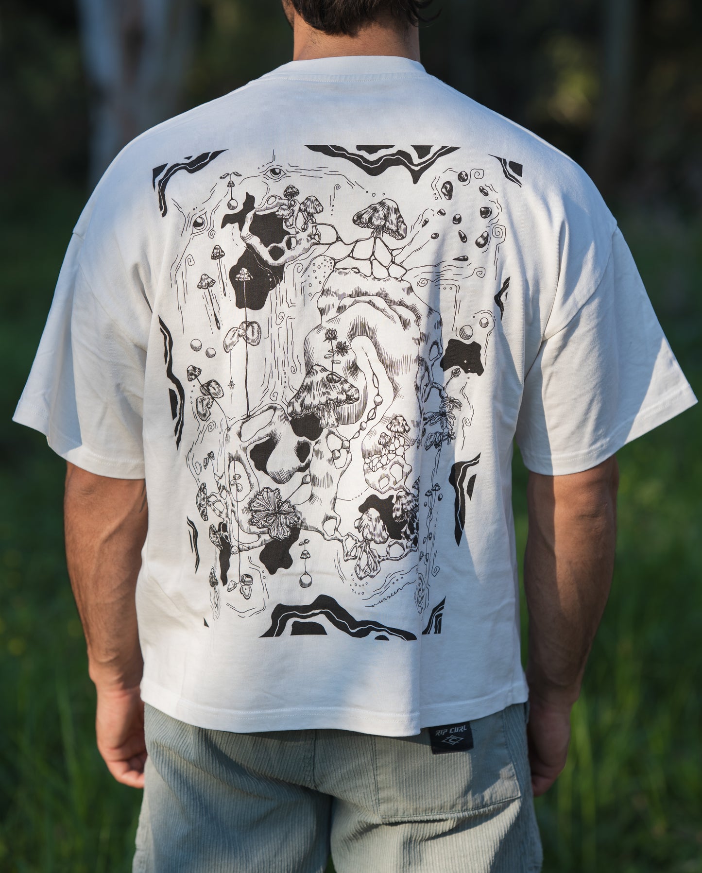 C O S M O S  Tee
